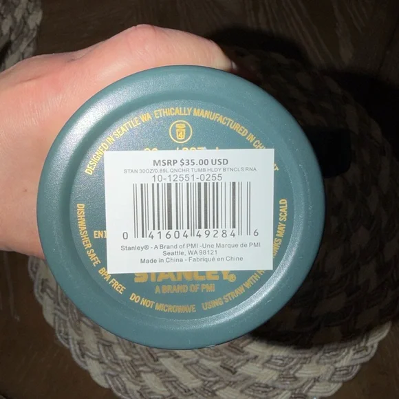 Stanley 30oz holiday botanicals tumbler NWT - Picture 3 of 4